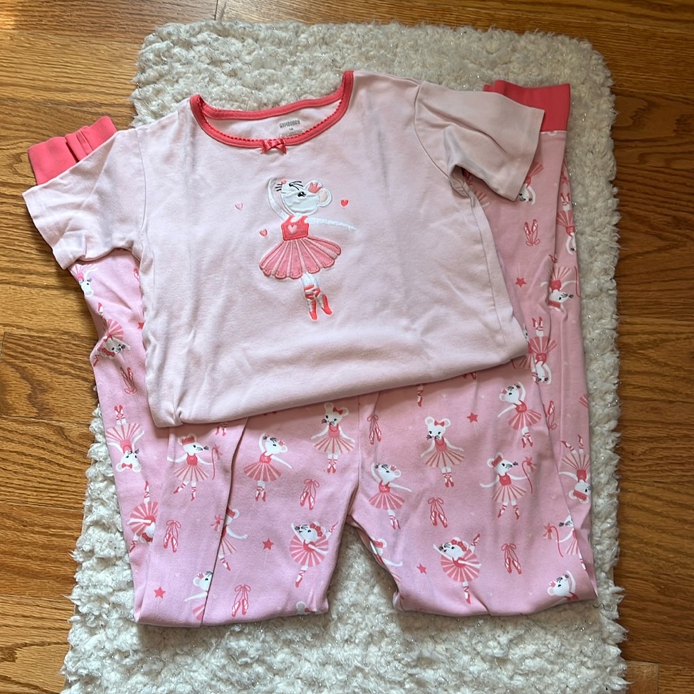 Gymboree girls short sleeve/pants pajama set